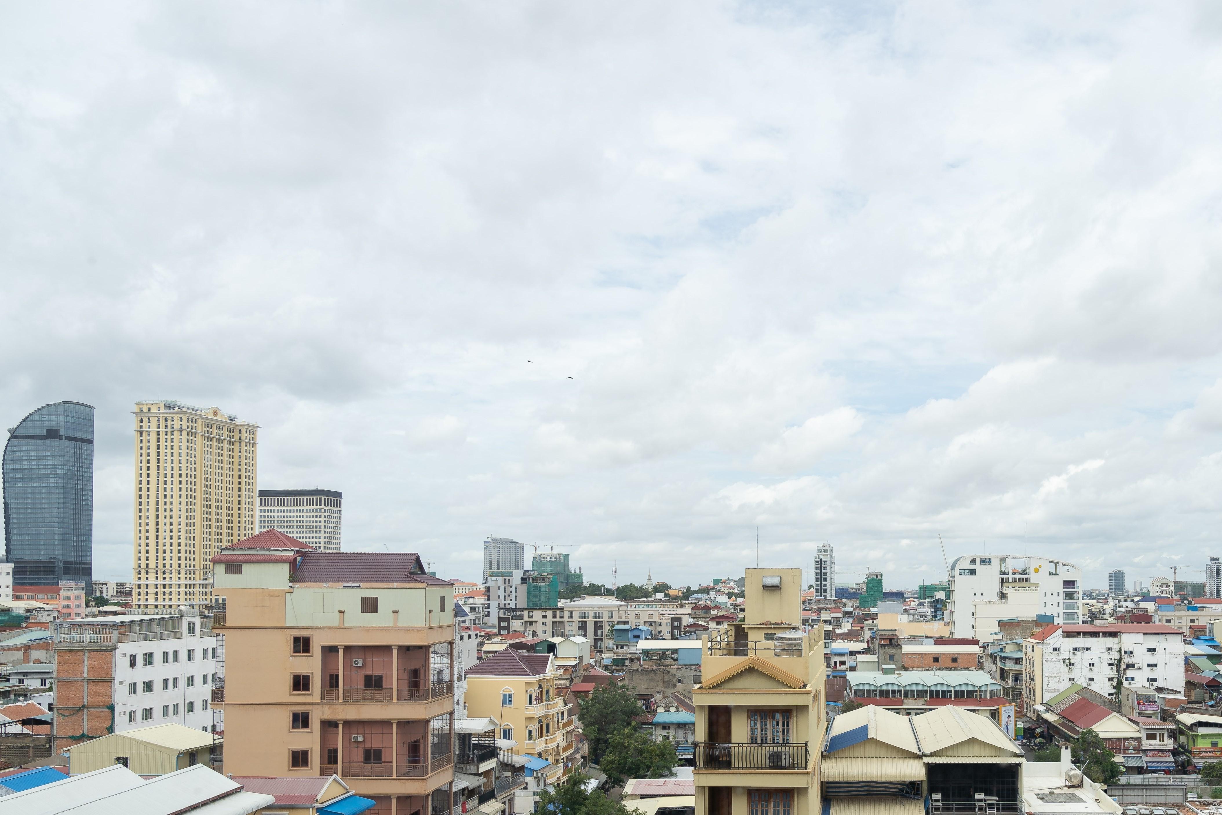 Отель Hyatt Regency Пномпень Экстерьер фото
